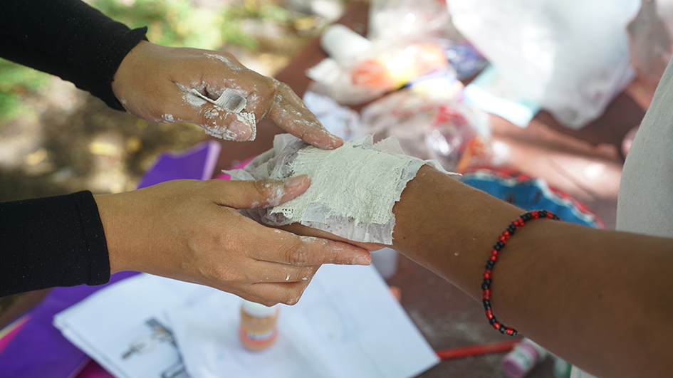 Imagen de actividad en el Laboratorio Los Invisibles
